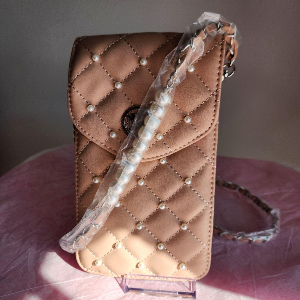 Badgley Mischka Diamond Quilt phone cases, crossbody w/pearls, NWT-SELECT ONE! - Picture 6 of 11